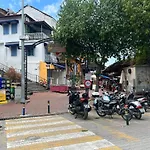 Отель Old Town