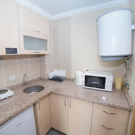 ホテル Old Town フェティエ