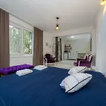 Hotel Old Town *